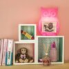 Luminária porta-retrato Você Coruja rosa decorativa em quarto infantil com foto iluminada e nichos de parede